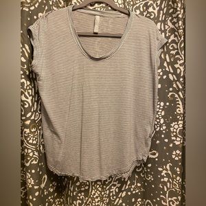 Athleta cloud light striped t shirt sz S